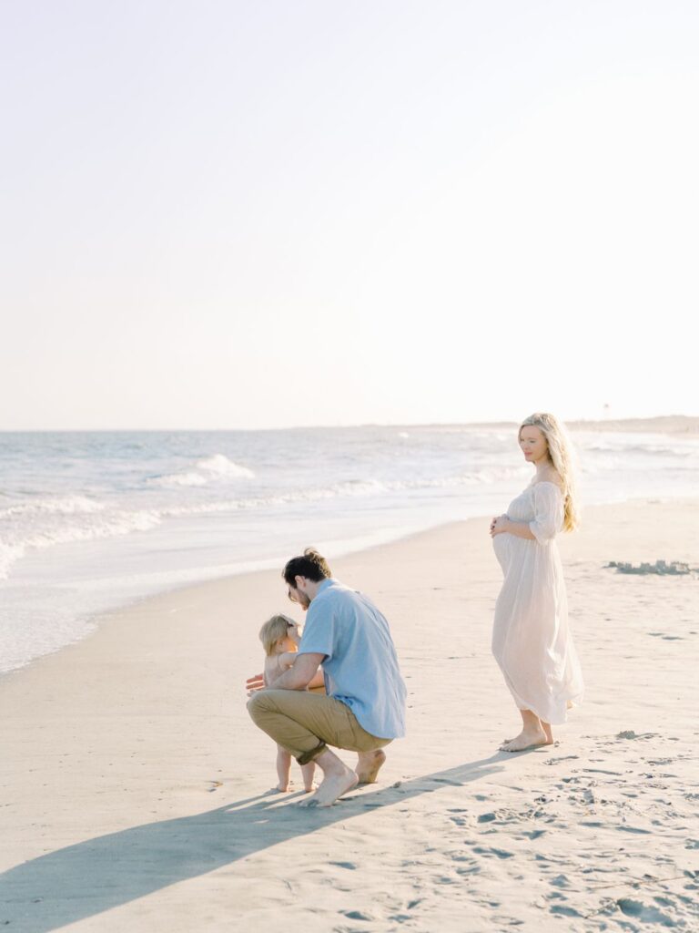 Courtney Houk is a Nashville Newborn photographer who traveled for this Charleston beach maternity session