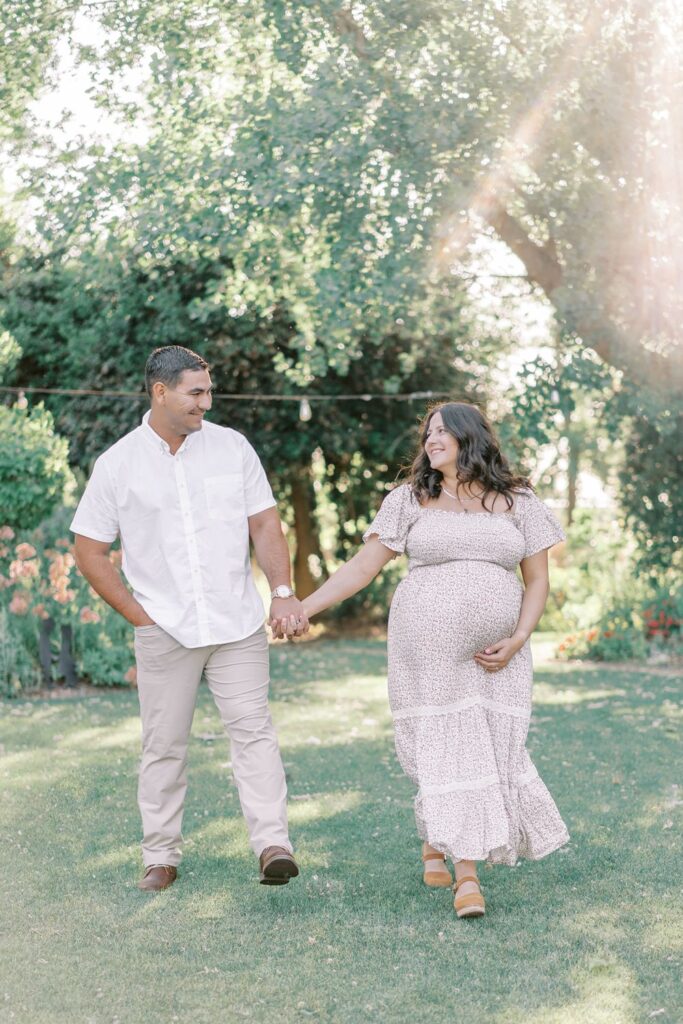 Nashville Maternity photographer Courtney Houk answers the commonly asked question "when to book maternity photos" in this blog post